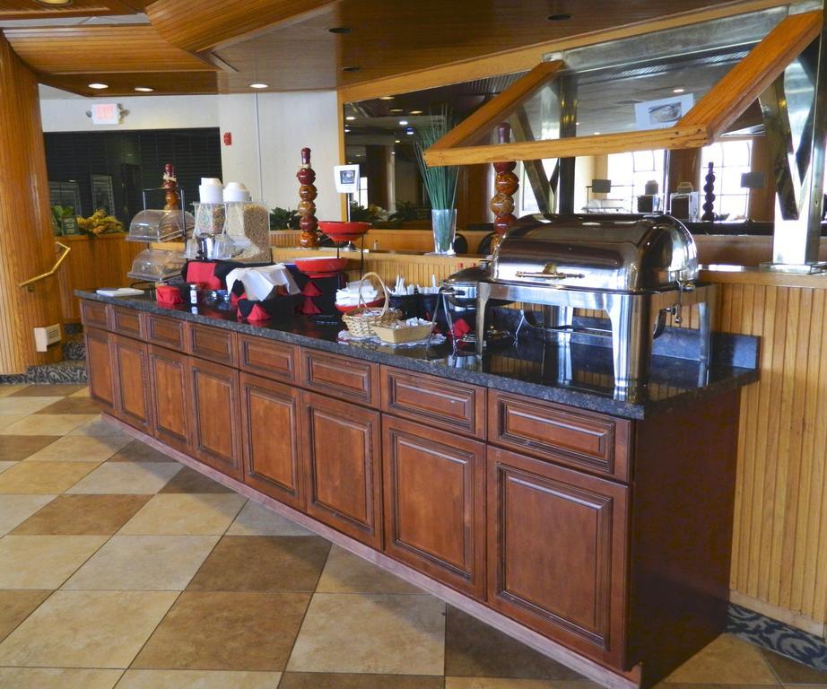 Howard Johnson Plaza Kansas City Hotel & Conference Center Esterno foto
