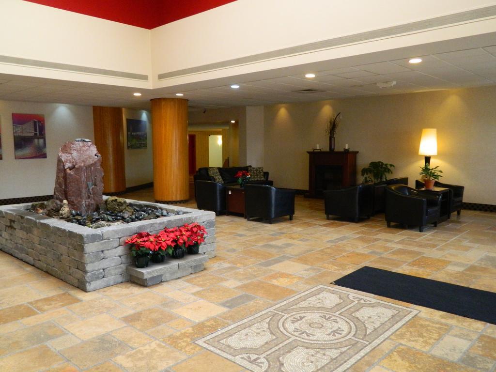Howard Johnson Plaza Kansas City Hotel & Conference Center Esterno foto