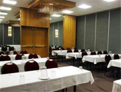 Howard Johnson Plaza Kansas City Hotel & Conference Center Servizi foto