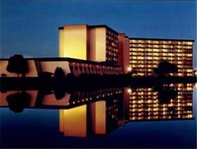 Howard Johnson Plaza Kansas City Hotel & Conference Center Esterno foto